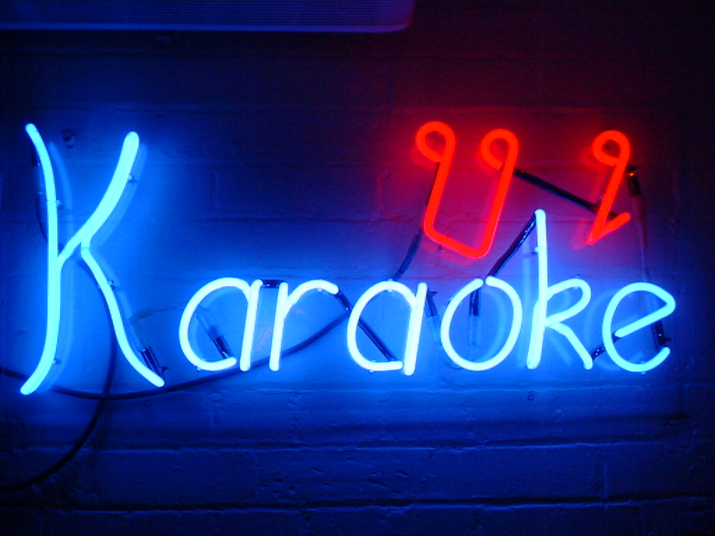 karaoke_neon.jpg